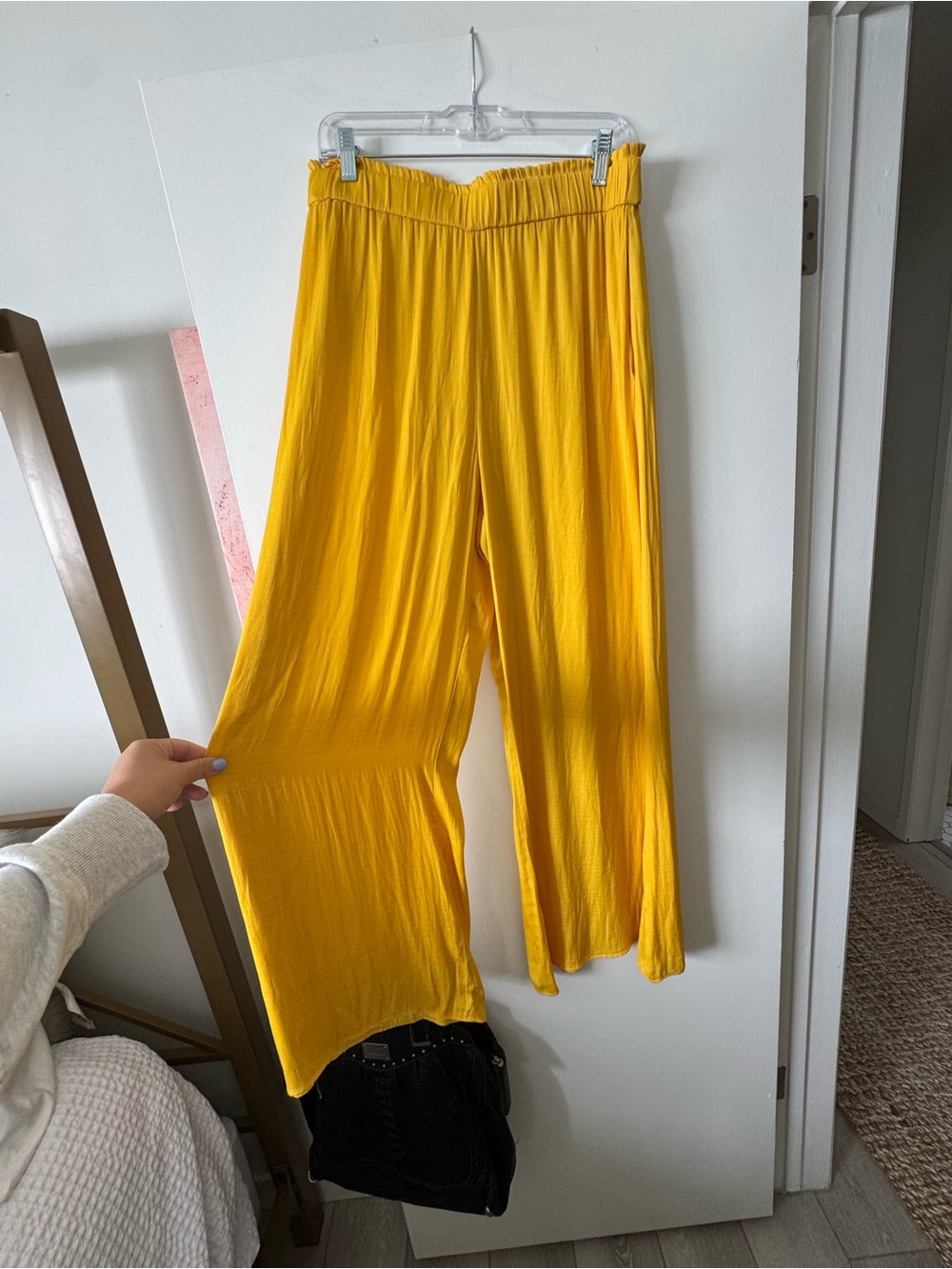 Wide Leg Elastic Waist Pants in Mustard Yellow